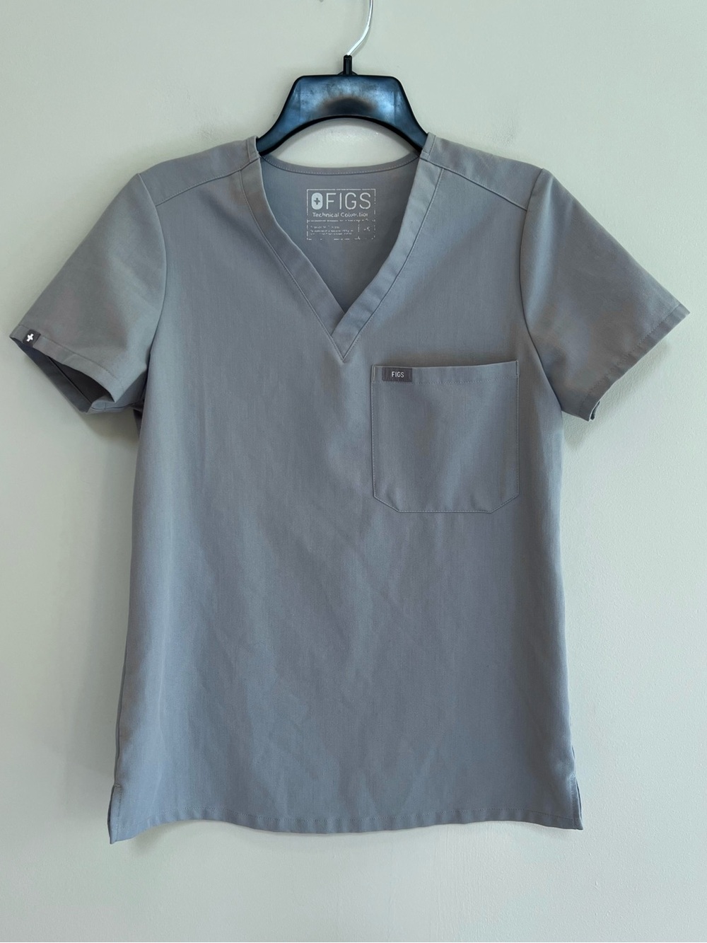 FIGS Catarina One-Pocket Scrub Top, Limited Edition Cement Grey (PO#: 1367), XS - Picture 3 of 9